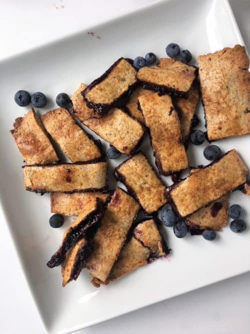 Blueberry pie fries that are gluten free and refined sugar free! #blueberrypie #glutenfree #healthybaking #bakingwithkids