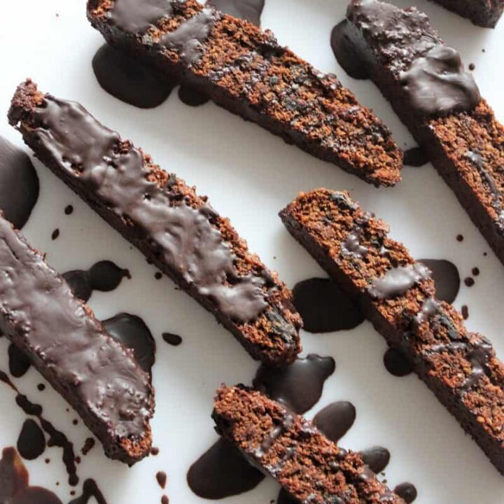 healthy chocolate hazelnut biscotti gluten free sugar free dairy free grain free paleo healthy