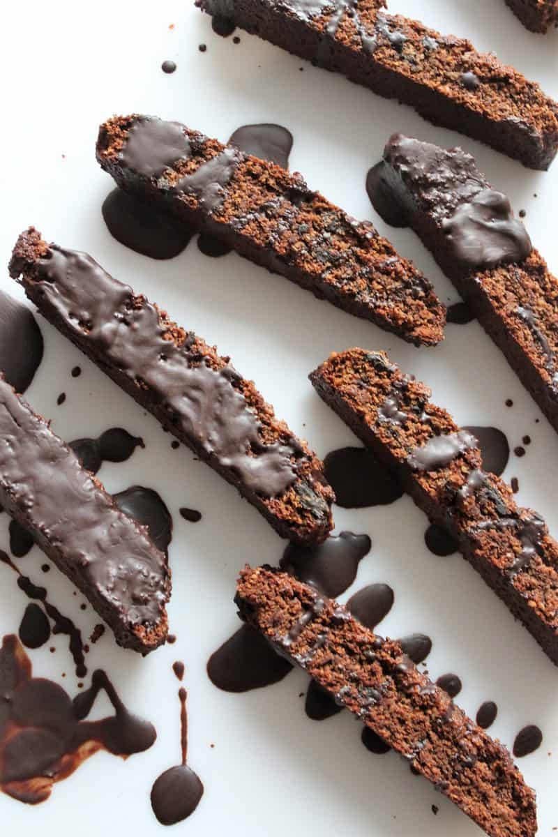 healthy chocolate hazelnut biscotti gluten free sugar free dairy free grain free paleo healthy